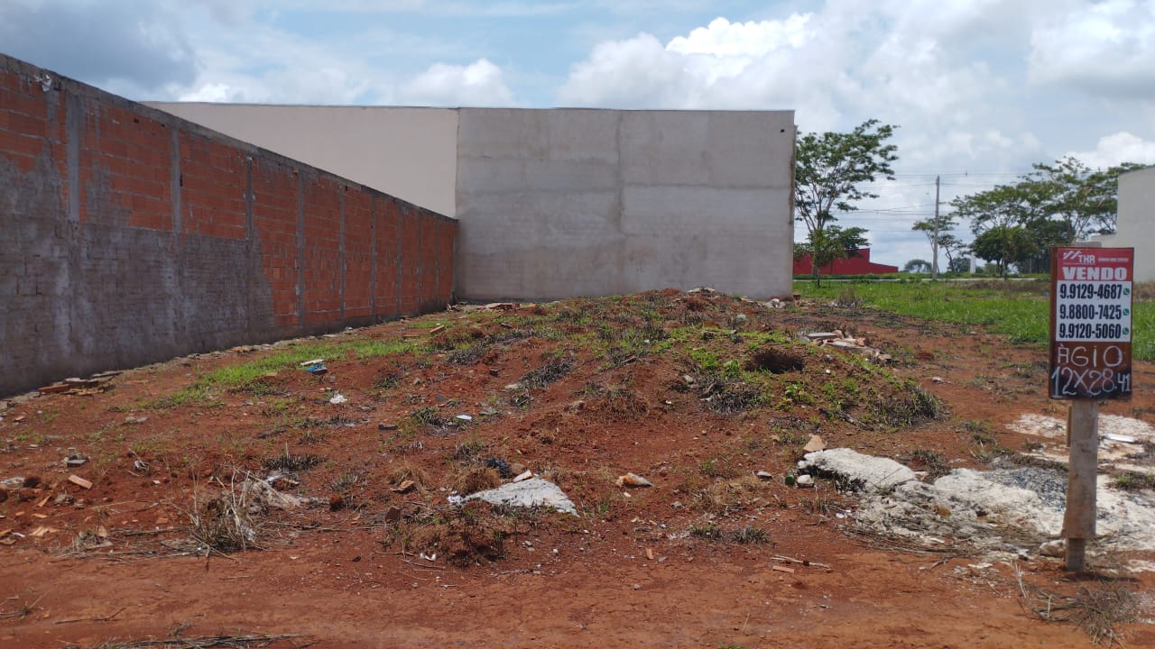 Terreno – Bairro Jardim Botânico (340m²) – Araguari – MG
