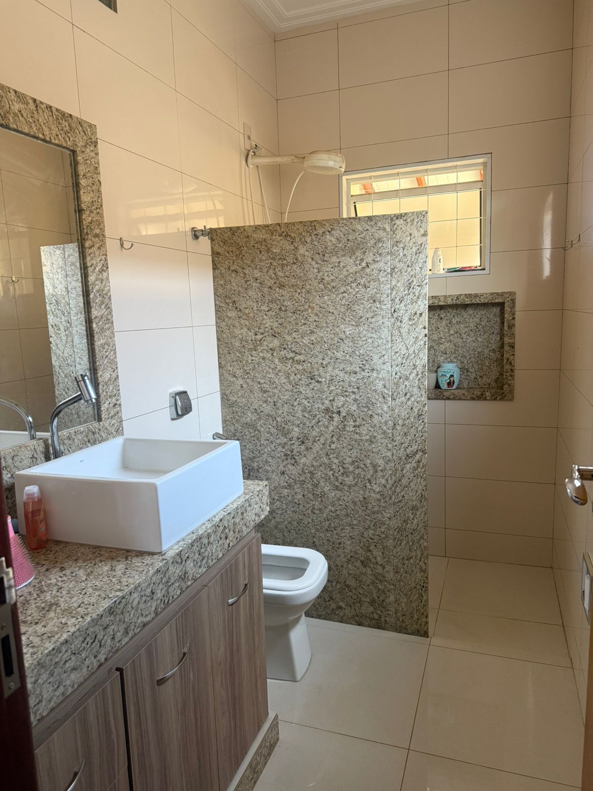 Casa Interlagos 1 com Piscina – Araguari – MG