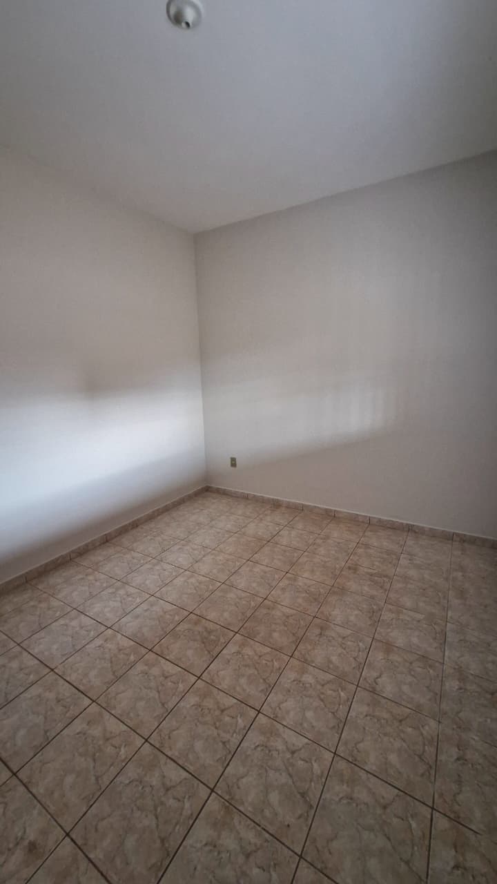 Casa Bairro Paineiras – Araguari – MG