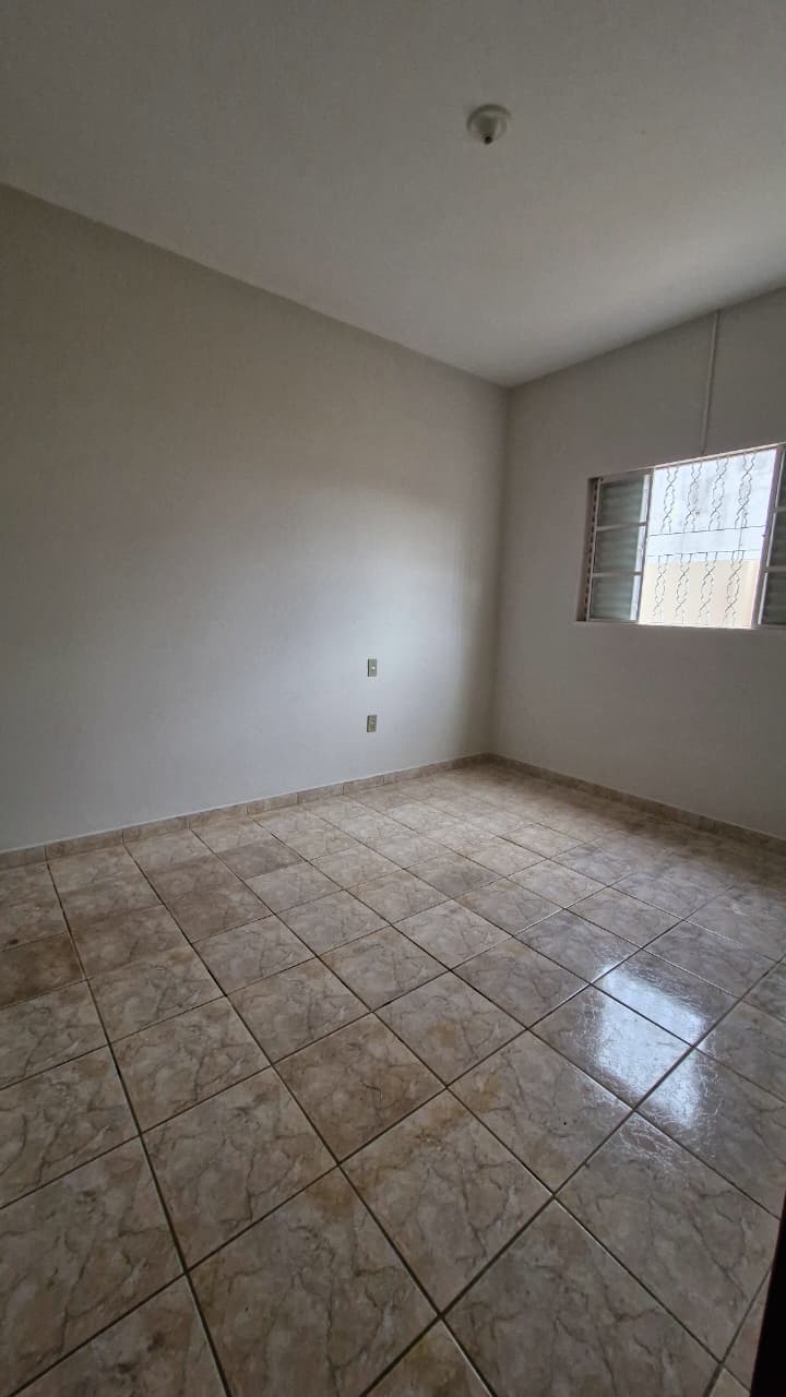 Casa Bairro Paineiras – Araguari – MG