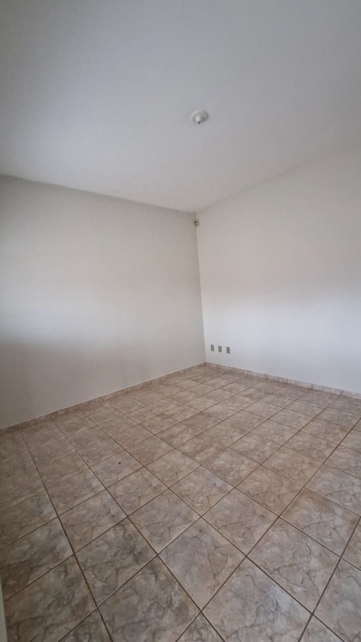 Casa Bairro Paineiras – Araguari – MG