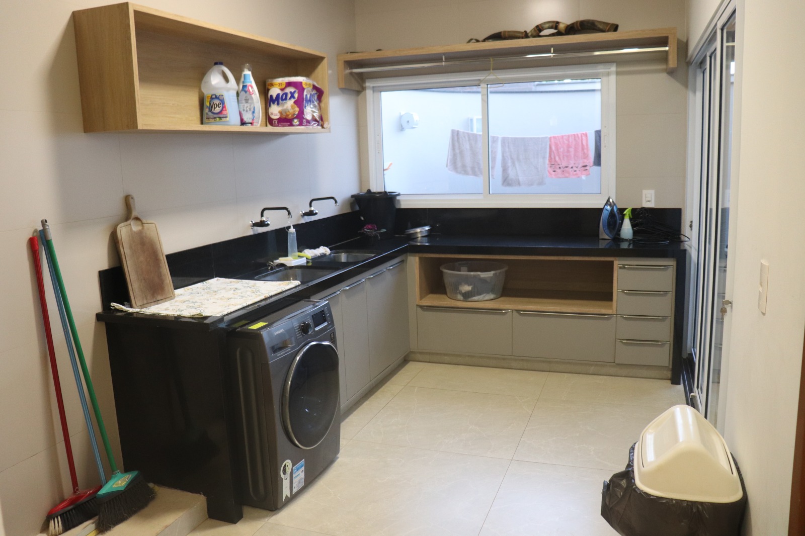 Casa 750m² – Bairro Santiago – Araguari – MG