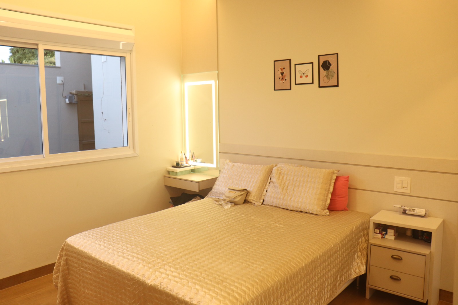 Casa 750m² – Bairro Santiago – Araguari – MG