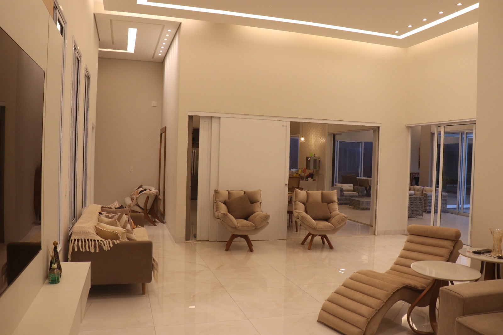 Casa 750m² – Bairro Santiago – Araguari – MG