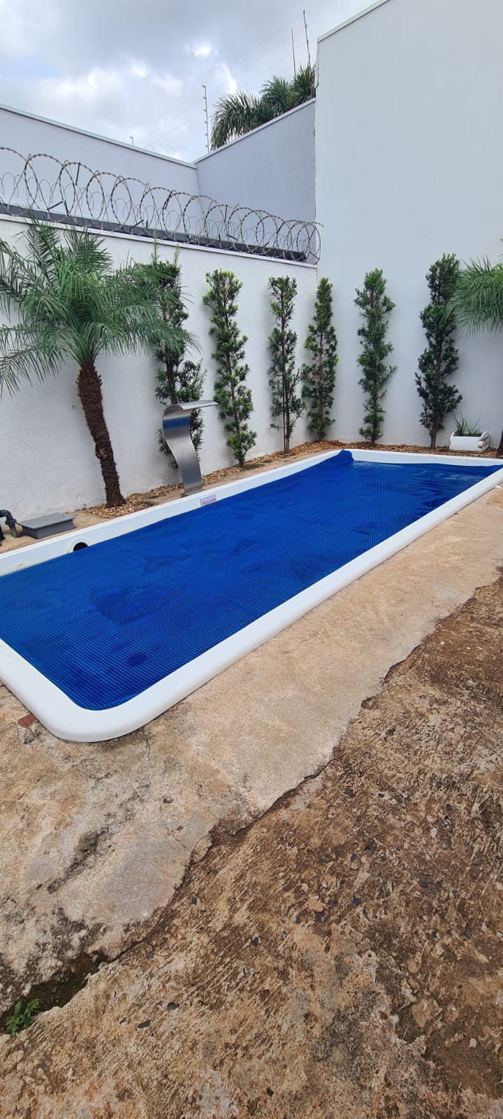 Casa com piscina Interlagos 2 – Araguari – MG