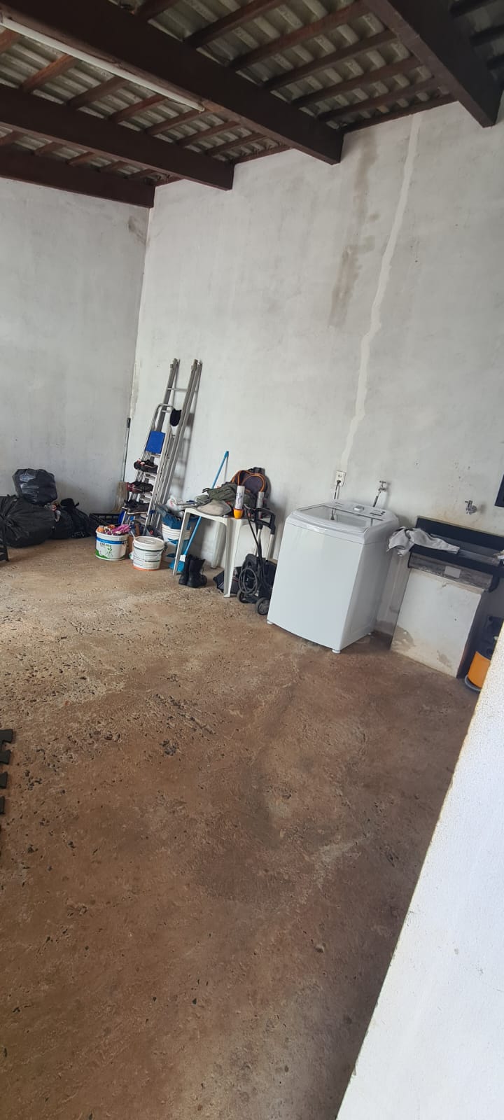 Casa com piscina Interlagos 2 – Araguari – MG