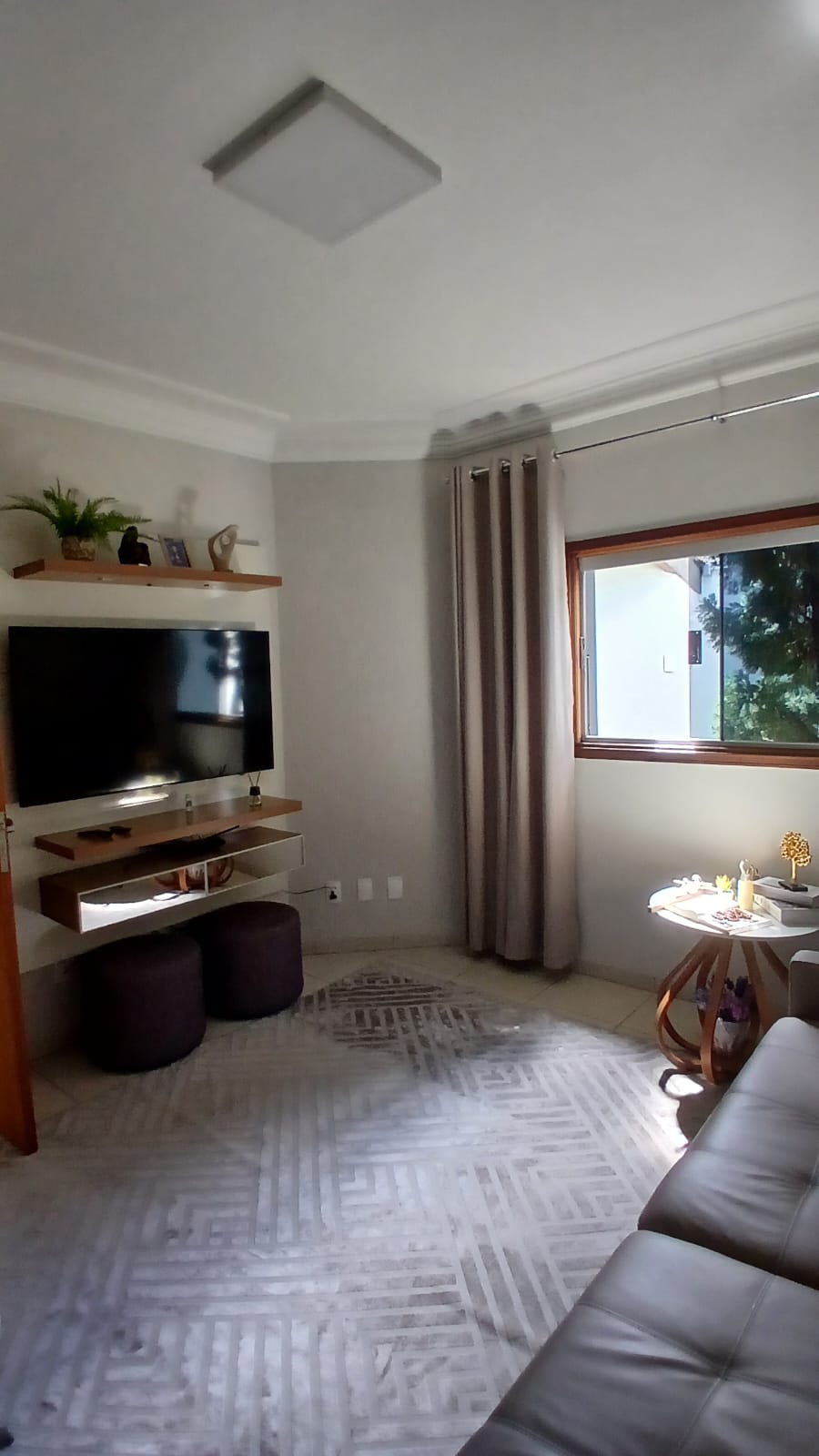 Casa Bairro Santa Helena – Araguari – MG