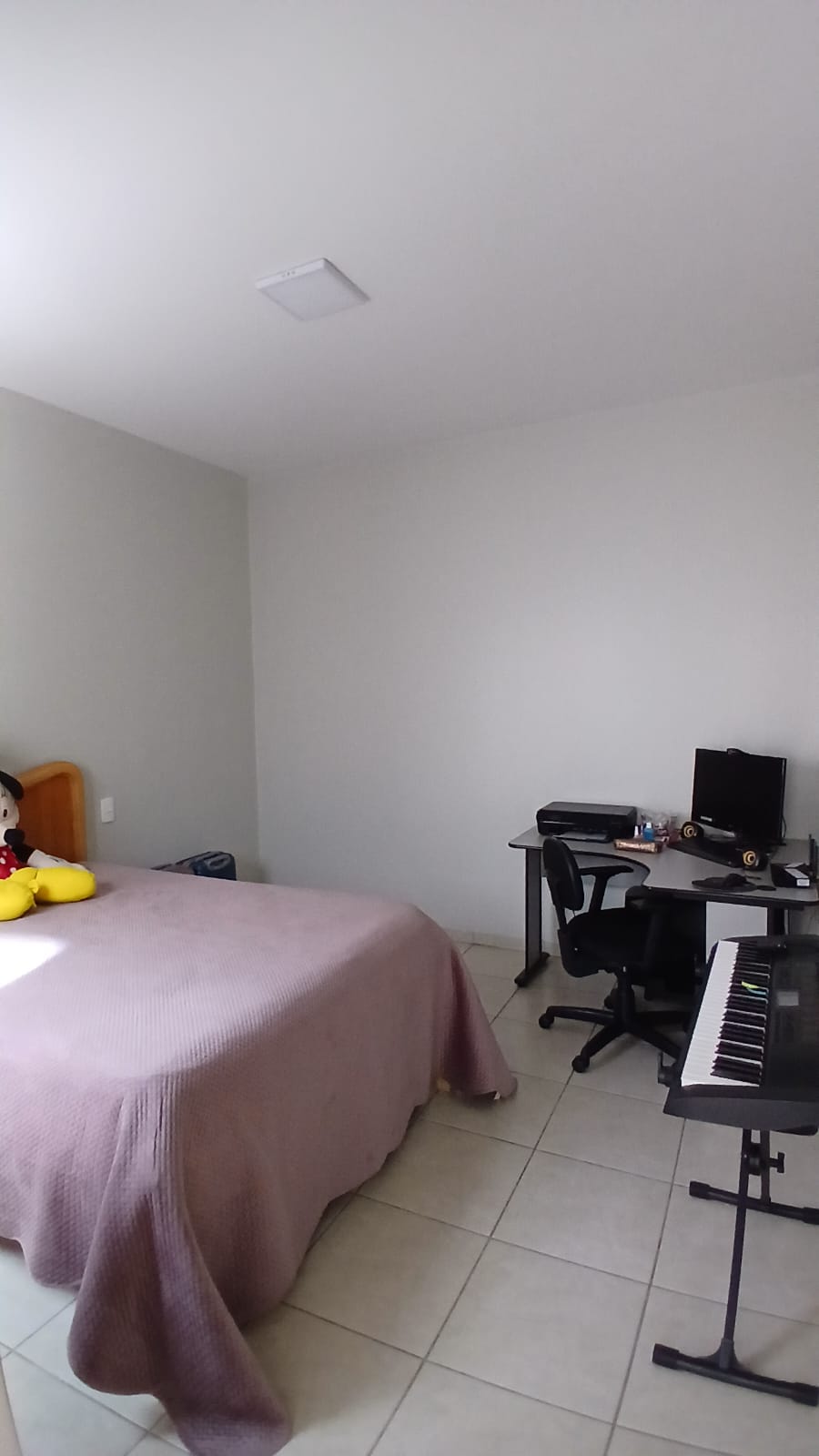 Casa Bairro Santa Helena – Araguari – MG