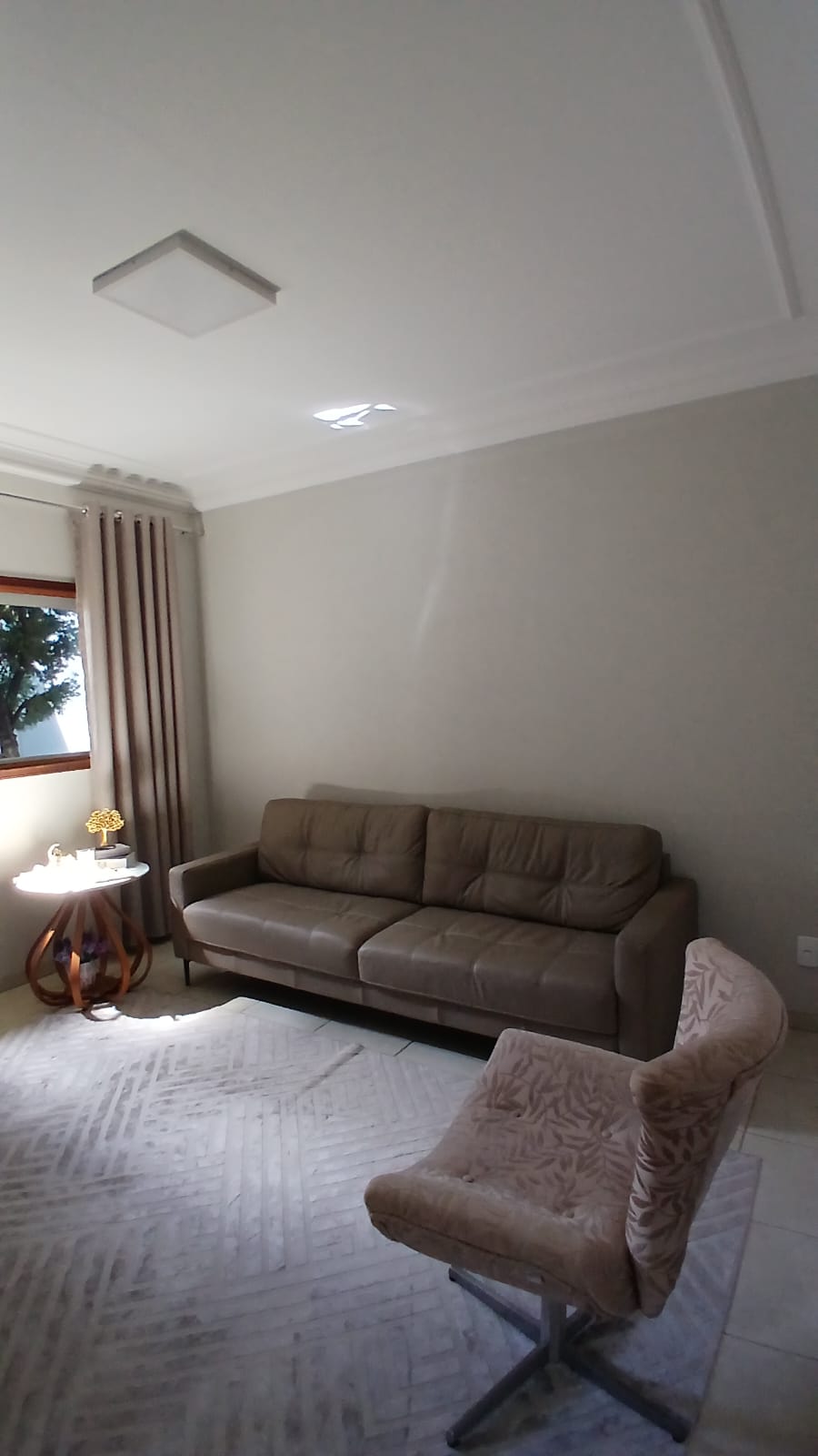 Casa Bairro Santa Helena – Araguari – MG