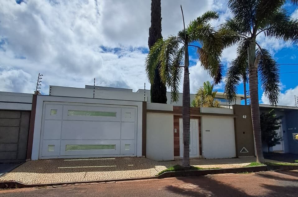 Casa Bairro Interlagos 2 – Araguari – MG