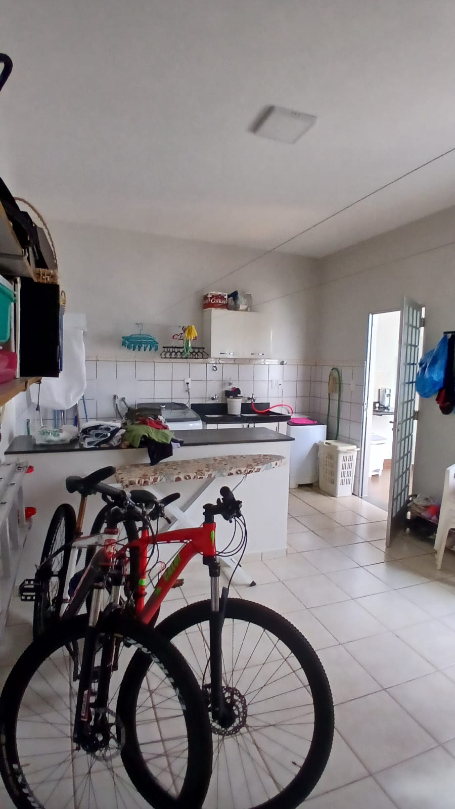 Casa Bairro Santa Helena – Araguari – MG