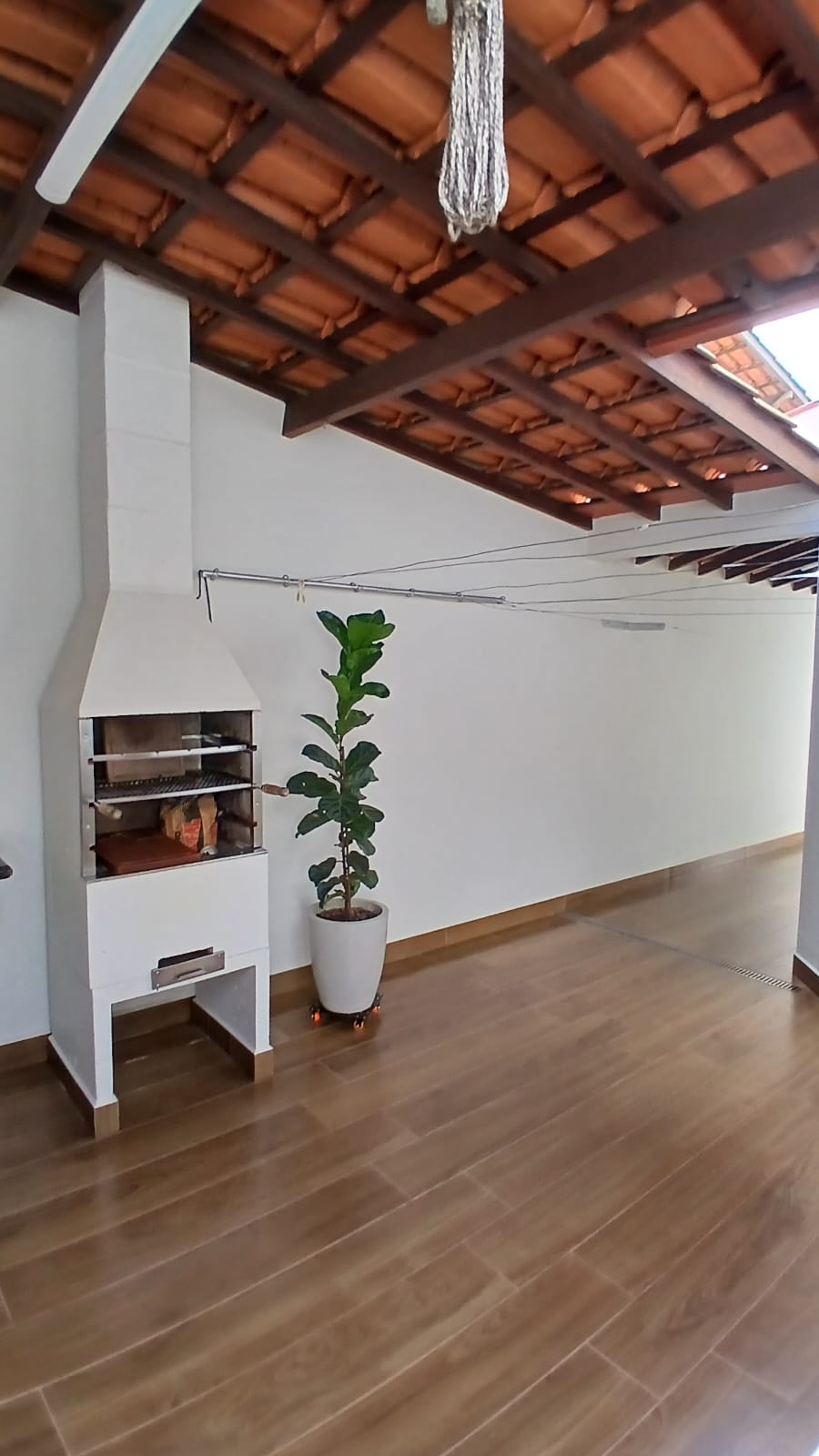 Casa Bairro Santa Helena – Araguari – MG