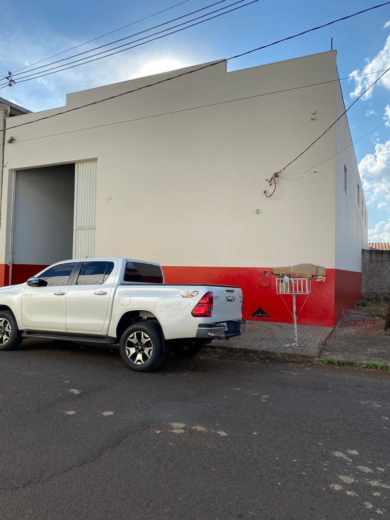 Galpão Comercial 306m² Parque Flamboyants – Araguari-MG