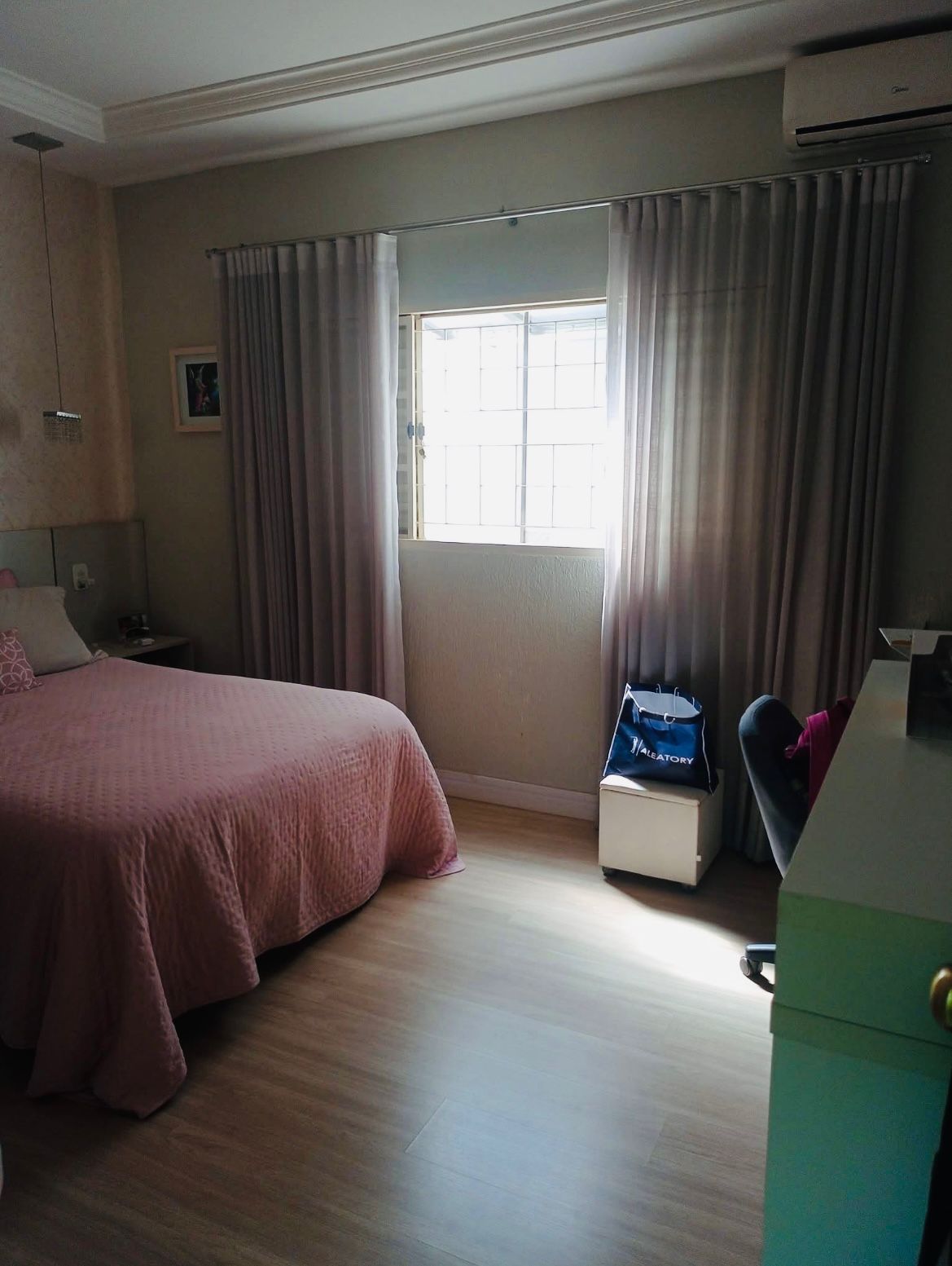 Casa Alto Padrão 320m² – Bairro Sibipiruna – Araguari – MG