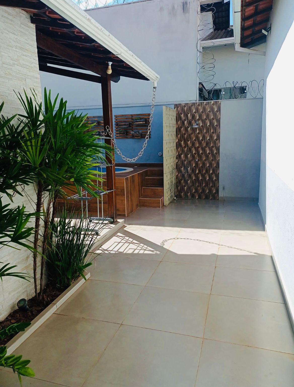 Casa Alto Padrão 320m² – Bairro Sibipiruna – Araguari – MG