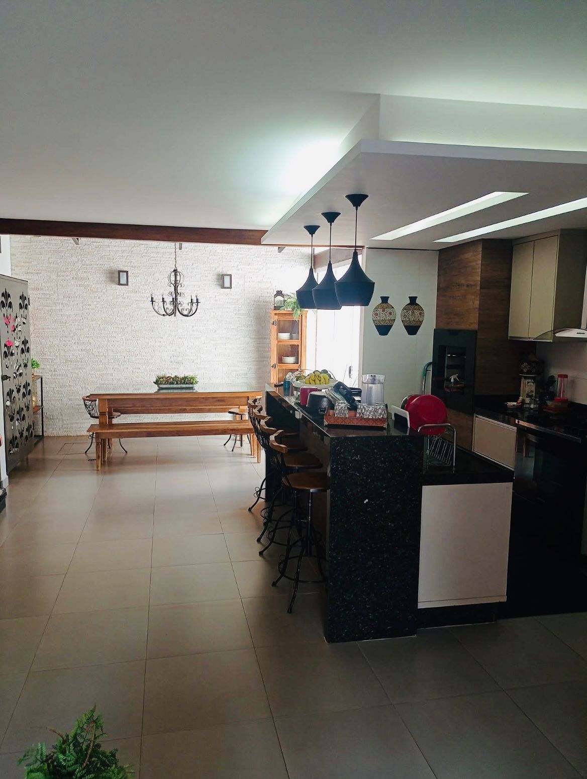 Casa Alto Padrão 320m² – Bairro Sibipiruna – Araguari – MG