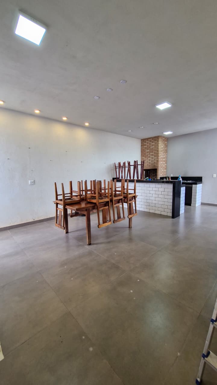 Casa Rua Londres – Bairro Gran Ville – Araguari-MG