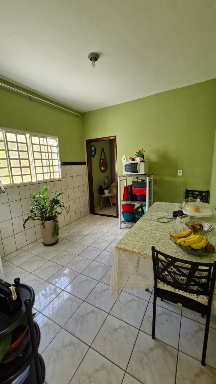 Casa Bairro Santa Helena – Araguari – MG