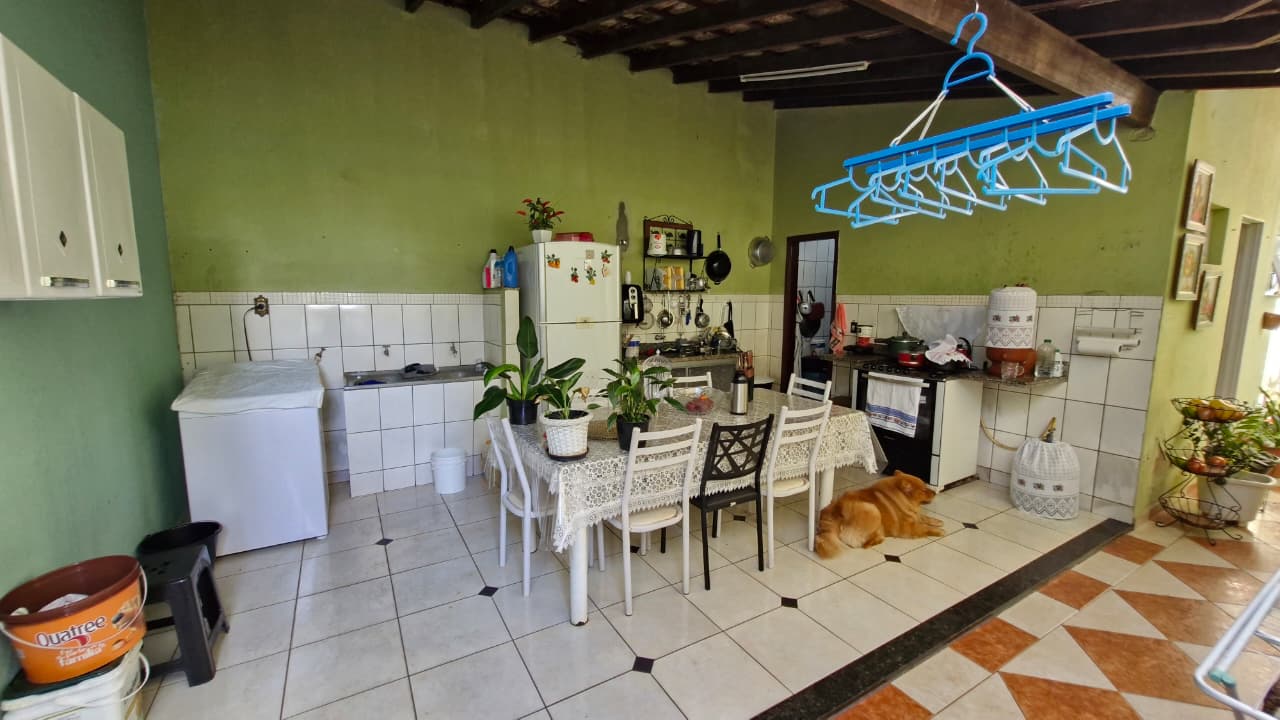Casa Bairro Santa Helena – Araguari – MG