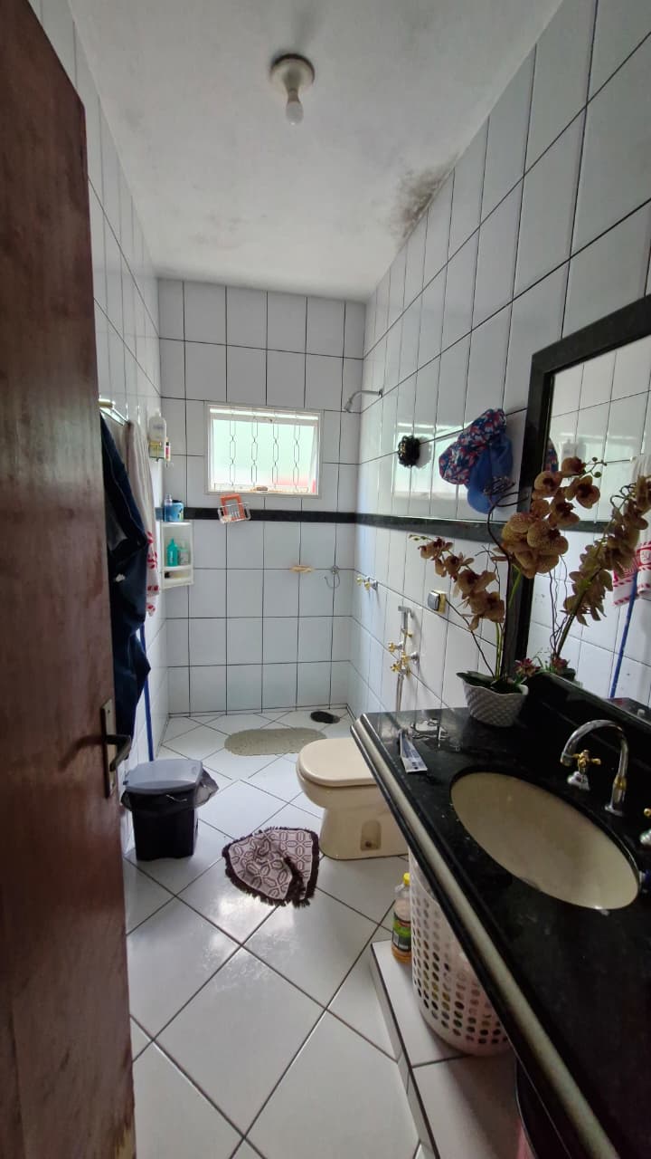 Casa Bairro Santa Helena – Araguari – MG