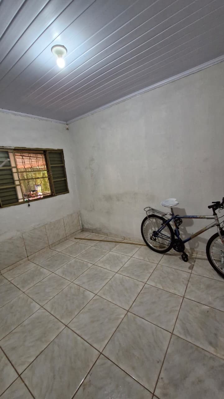 Casa Bairro Maria Eugênia – Araguari – MG