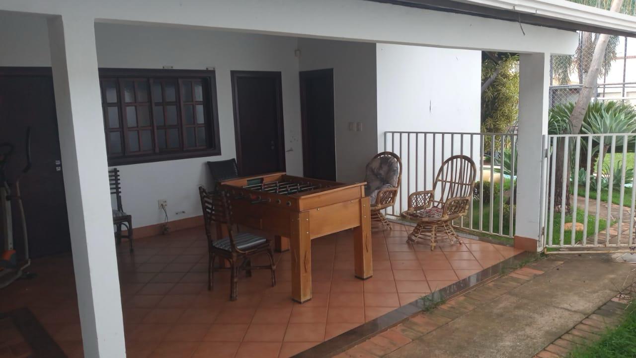 Casa Alto Padrão – Bairro Centro – Araguari – MG