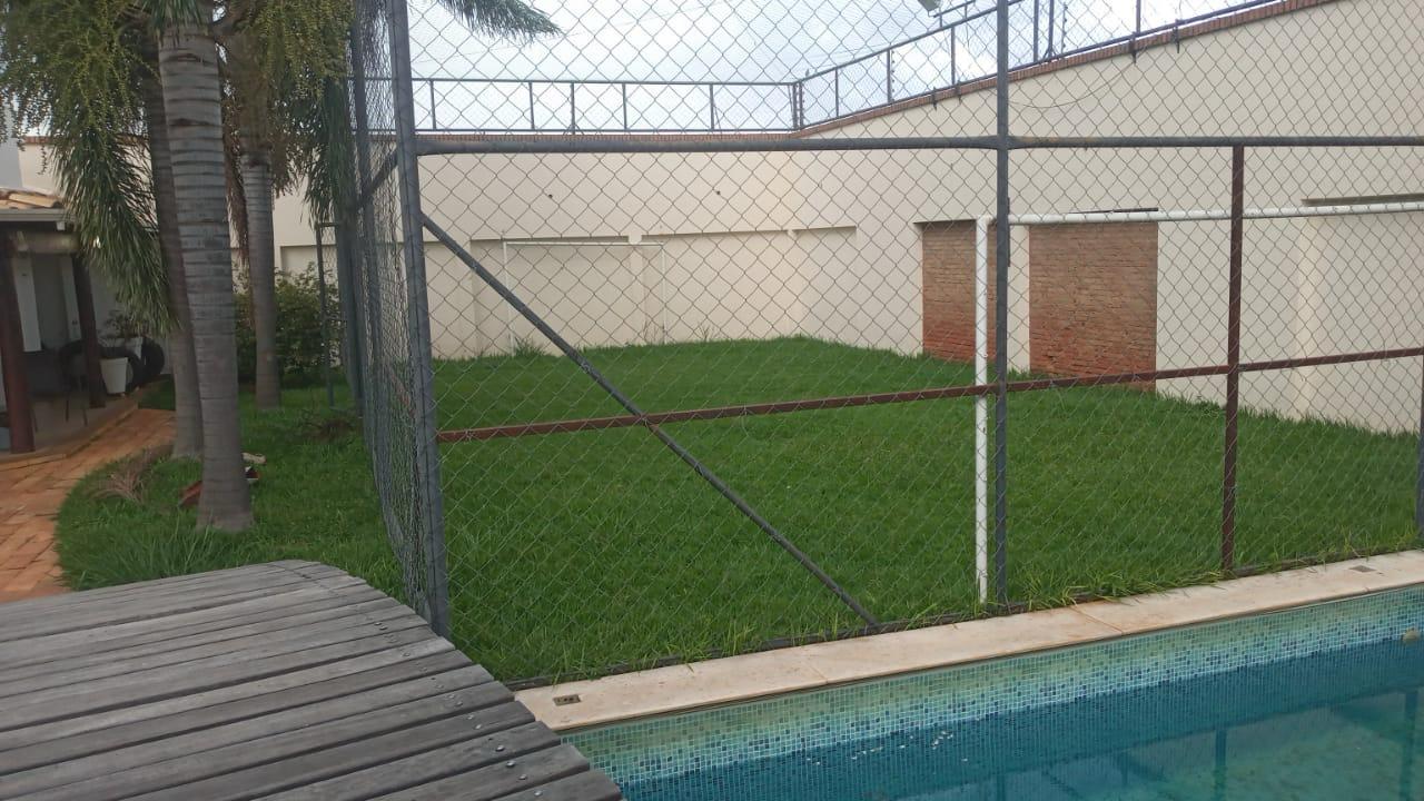 Casa Alto Padrão – Bairro Centro – Araguari – MG