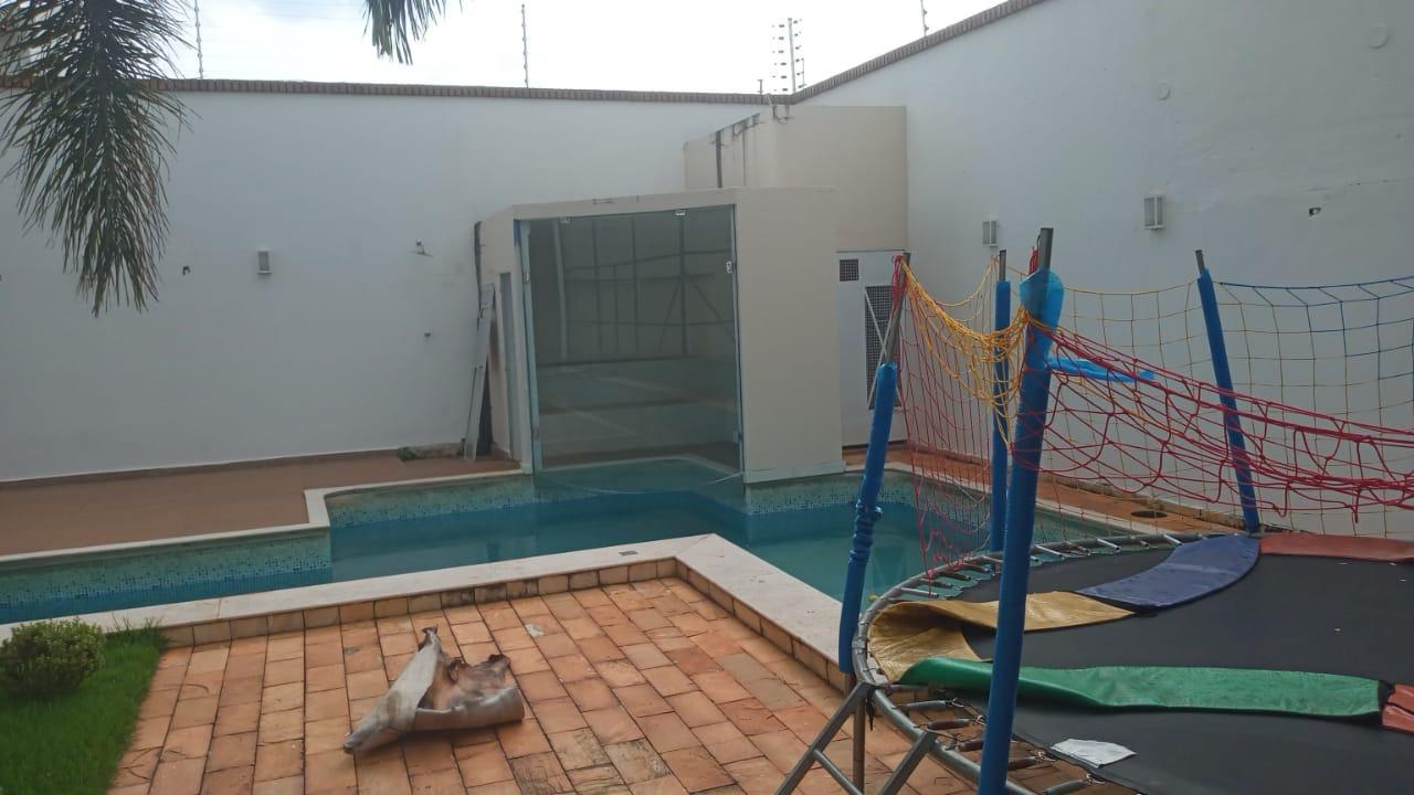 Casa Alto Padrão – Bairro Centro – Araguari – MG