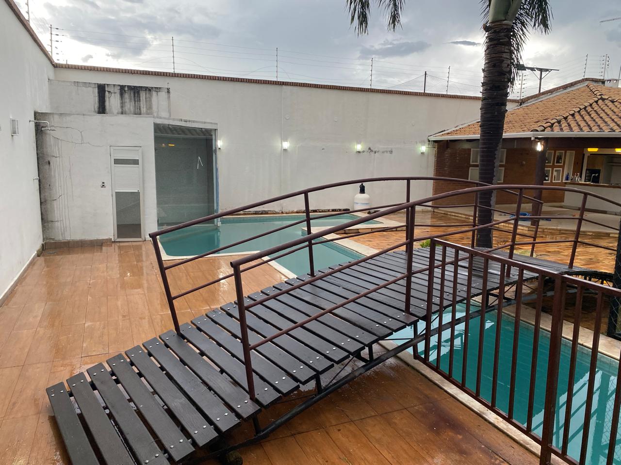 Casa Alto Padrão – Bairro Centro – Araguari – MG
