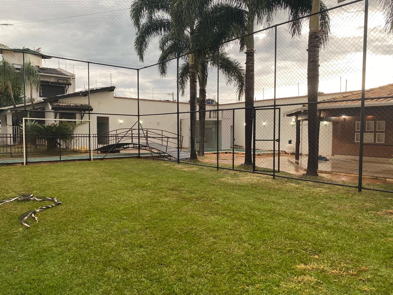 Casa Alto Padrão – Bairro Centro – Araguari – MG