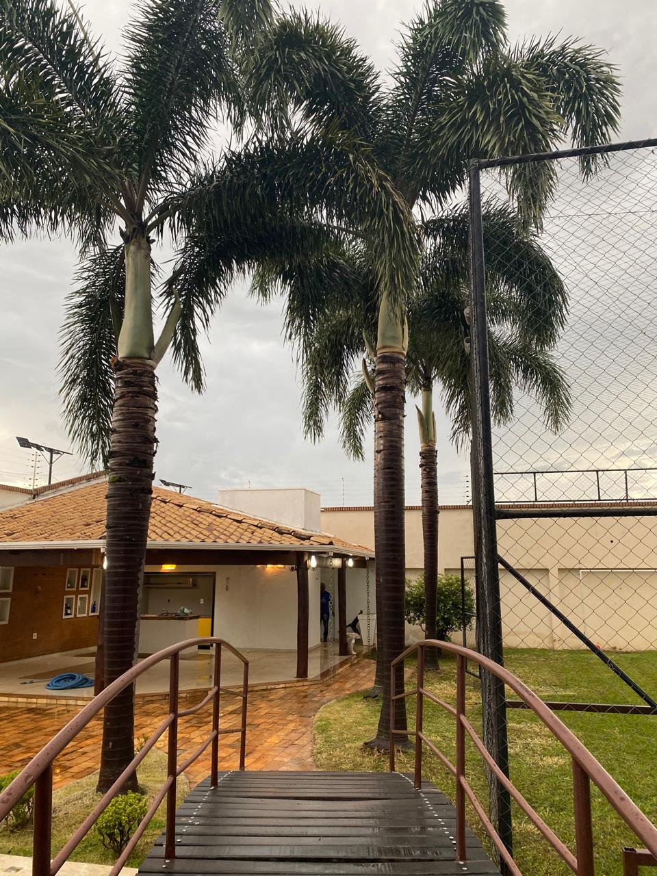 Casa Alto Padrão – Bairro Centro – Araguari – MG