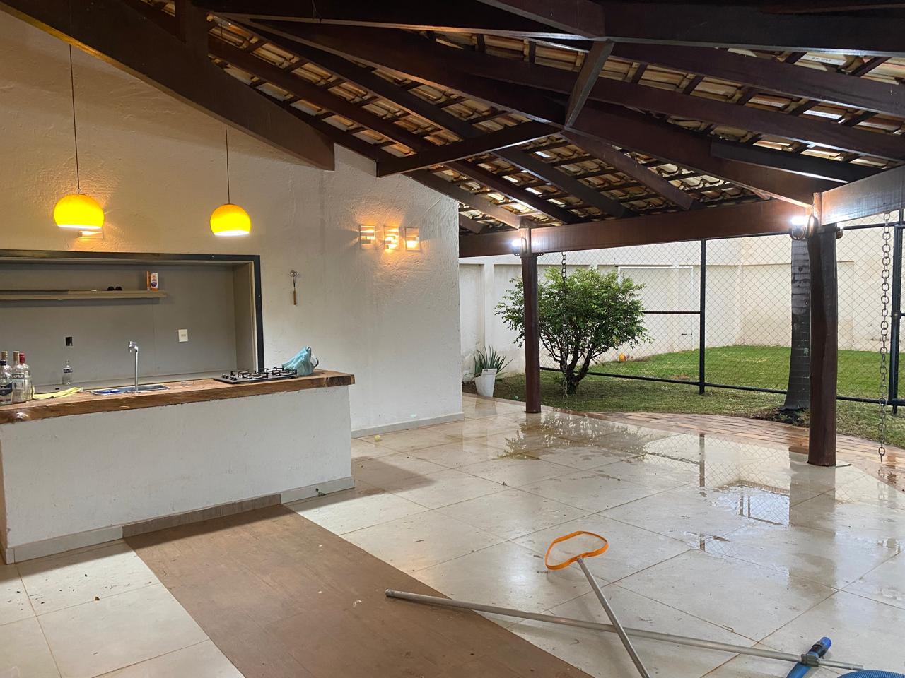 Casa Alto Padrão – Bairro Centro – Araguari – MG