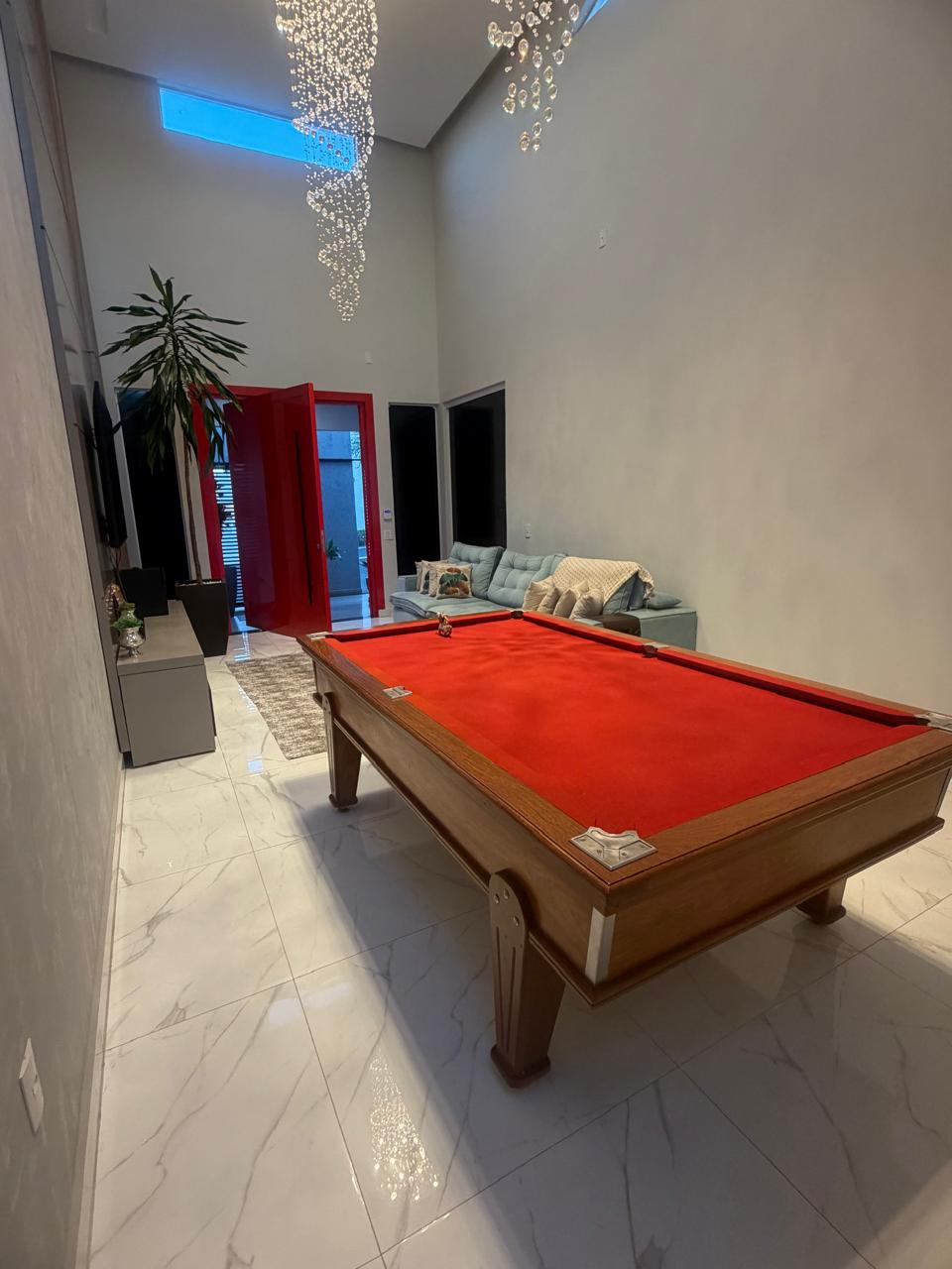 Casa de Alto Padrão à Venda no Jardim Interlagos 3 – Araguari – MG