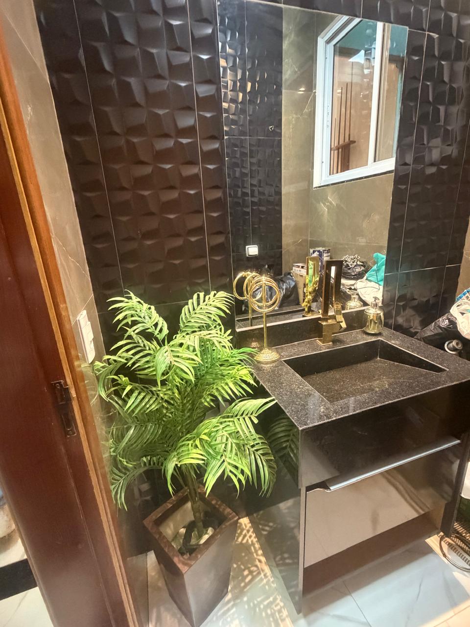 Casa de Alto Padrão à Venda no Jardim Interlagos 3 – Araguari – MG
