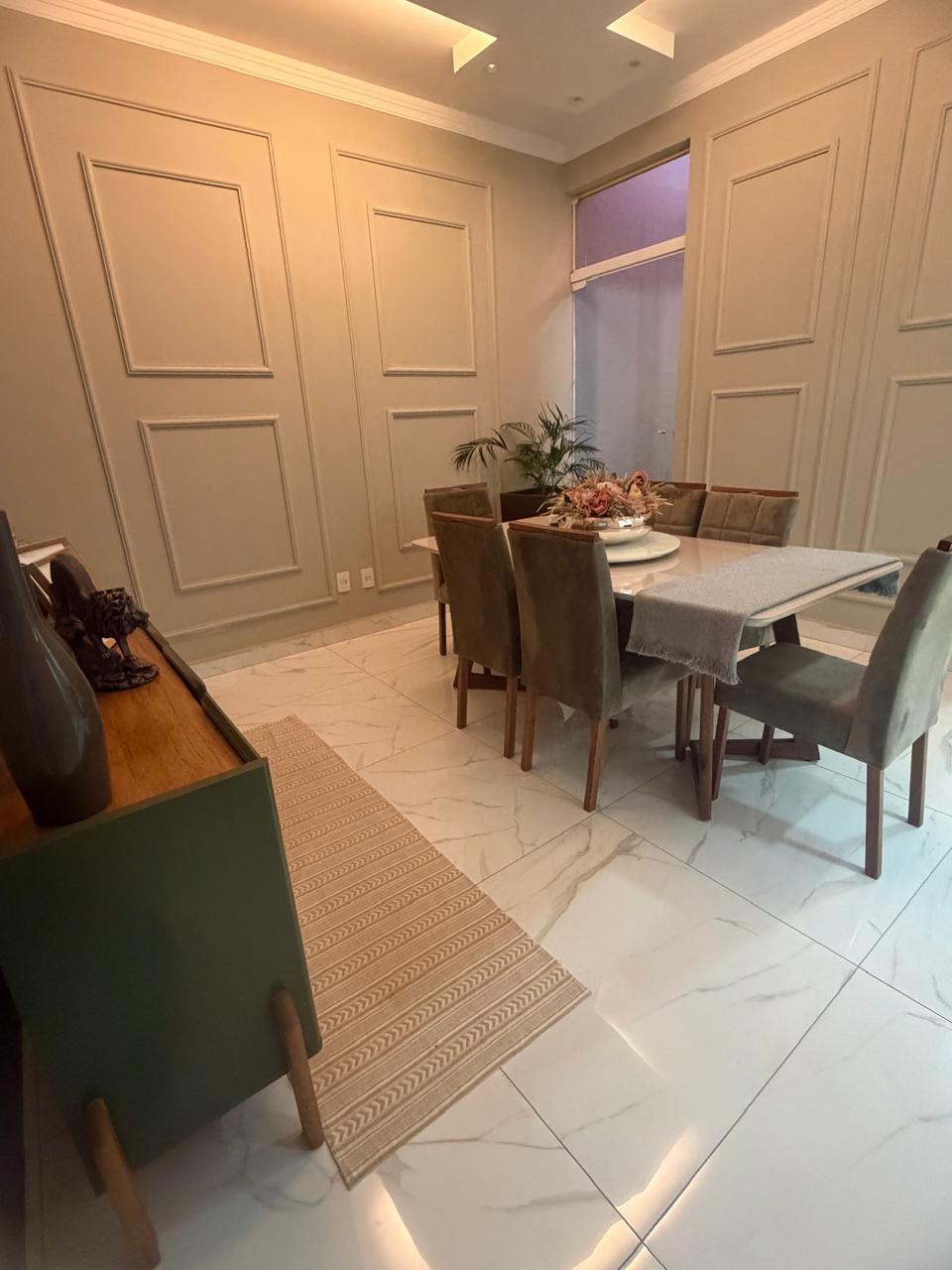 Casa de Alto Padrão à Venda no Jardim Interlagos 3 – Araguari – MG