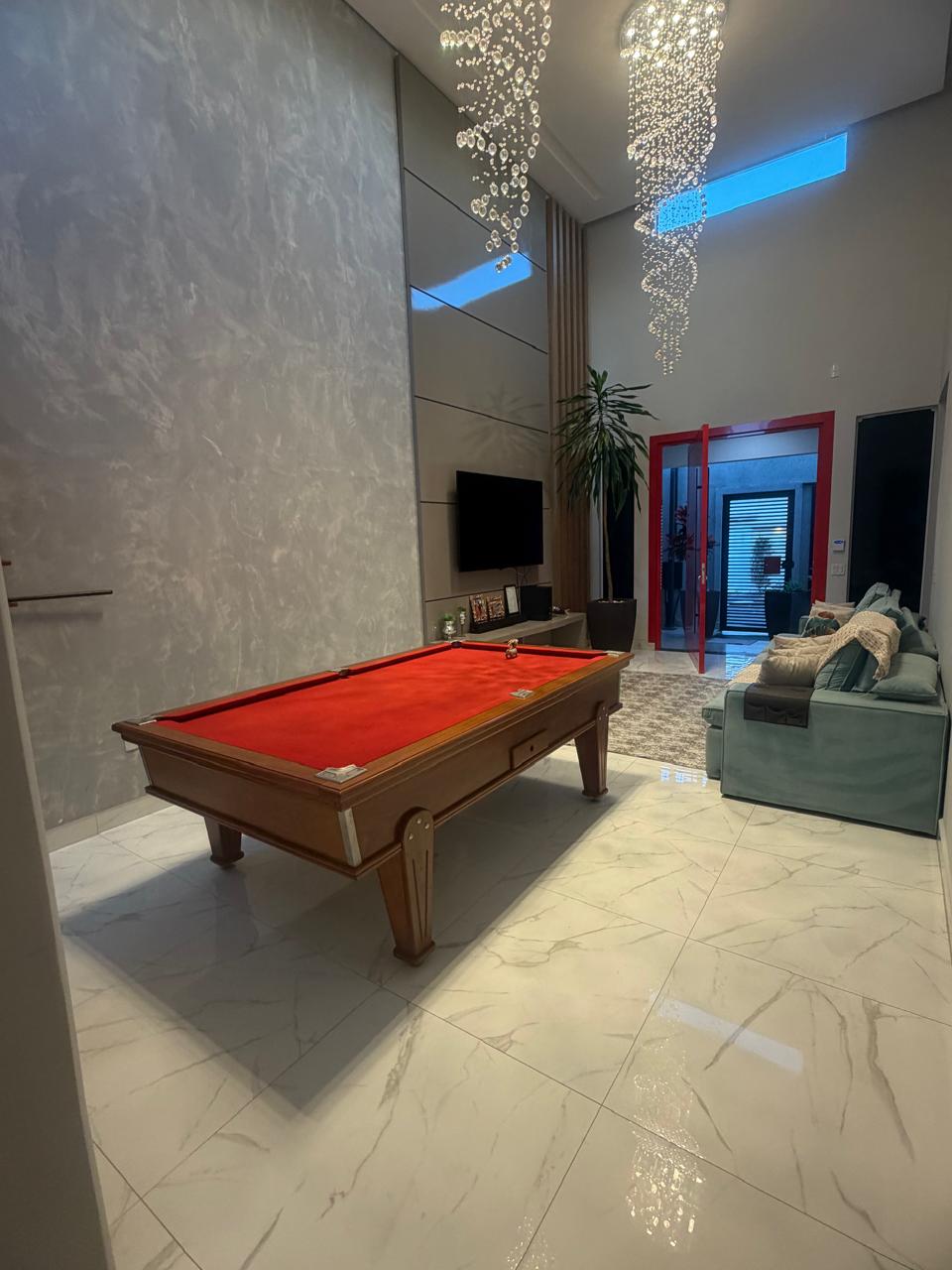 Casa de Alto Padrão à Venda no Jardim Interlagos 3 – Araguari – MG