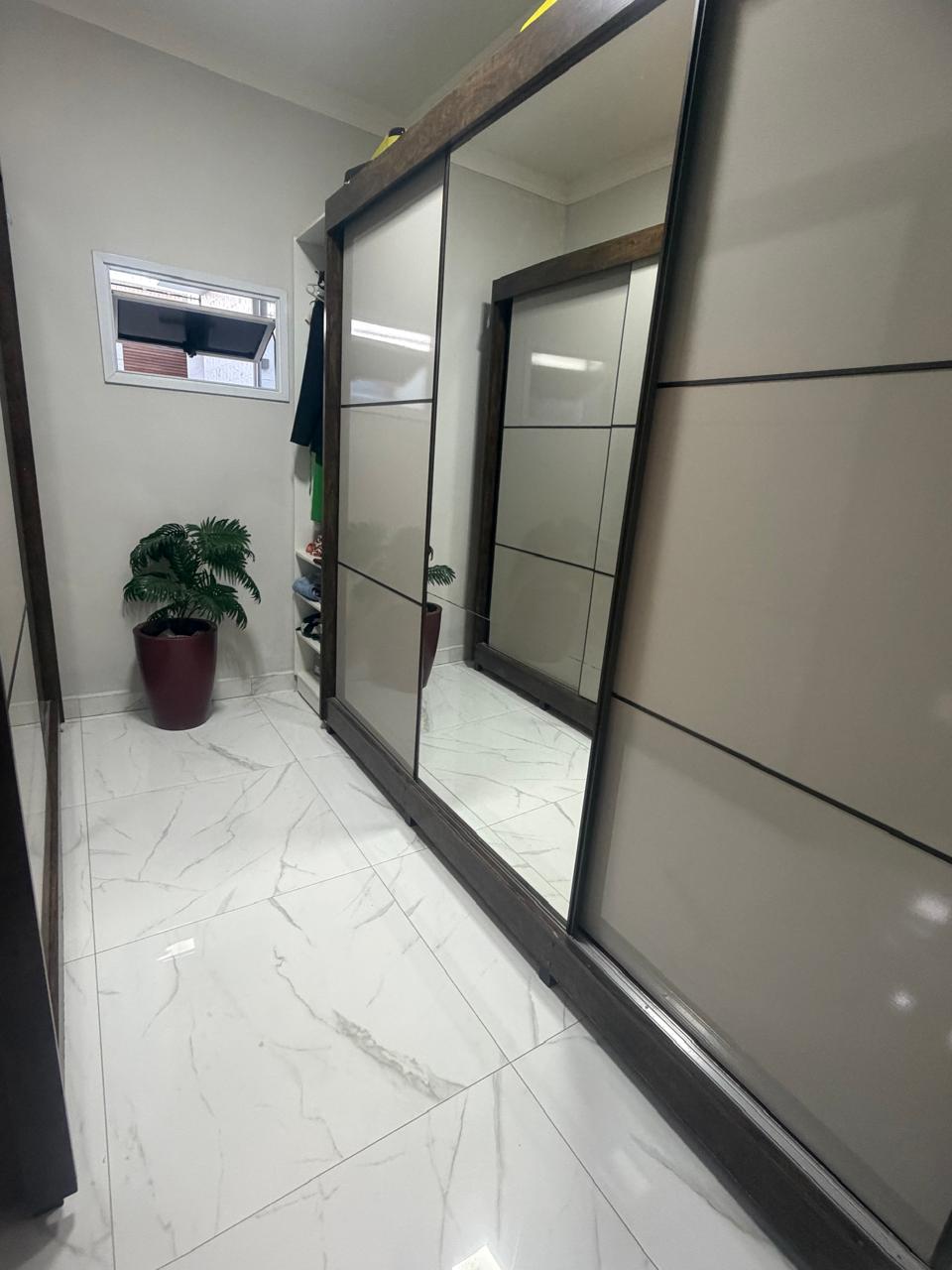 Casa de Alto Padrão à Venda no Jardim Interlagos 3 – Araguari – MG